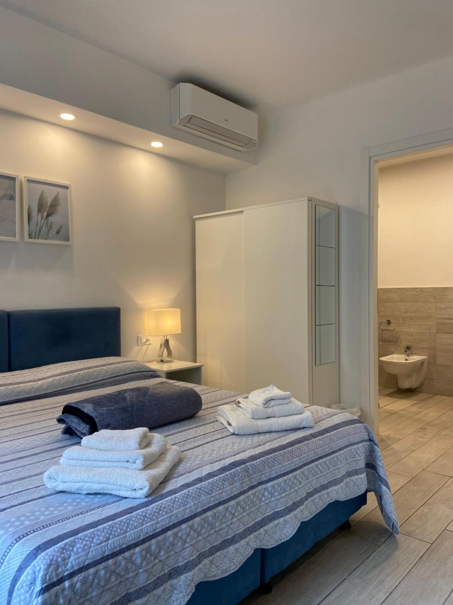 Vita Lenta - Cozy Rooms La Spezia Exterior photo