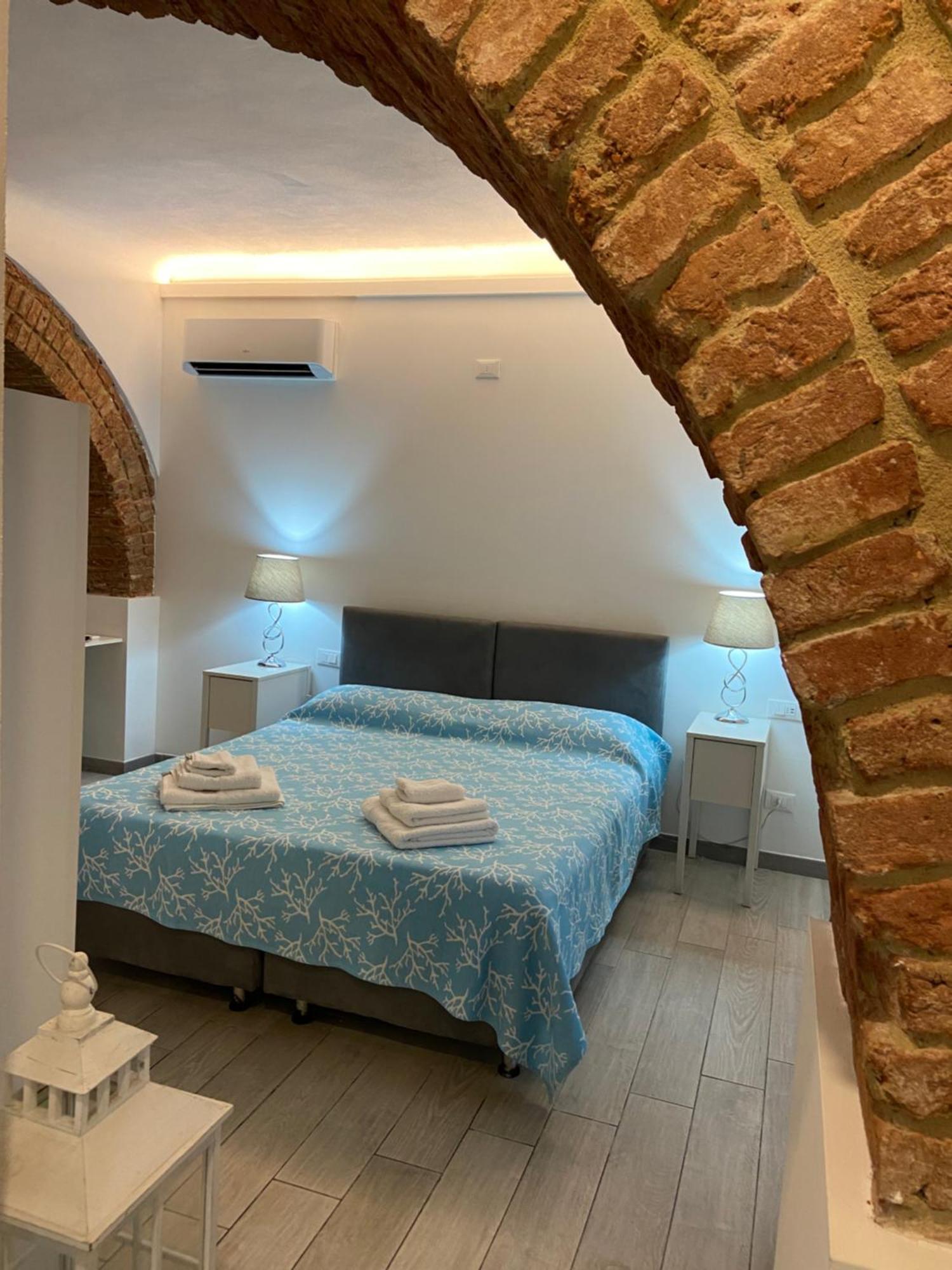 Vita Lenta - Cozy Rooms La Spezia Exterior photo